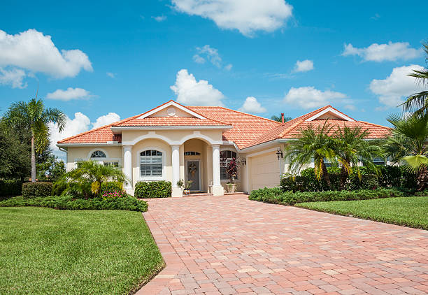 Best Driveway Paving Contractor  in Lynbrook, NY
